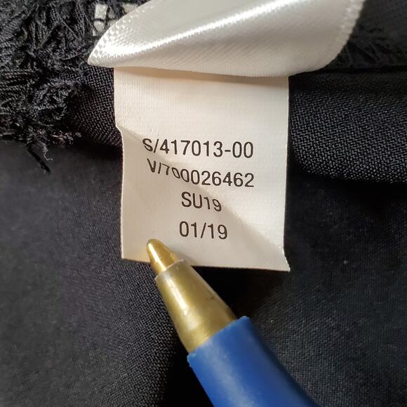 Athleta Women's Size 6 Attitude Pant Ruched Leg Crop Joggers Black 417013 - Picture 9 of 9